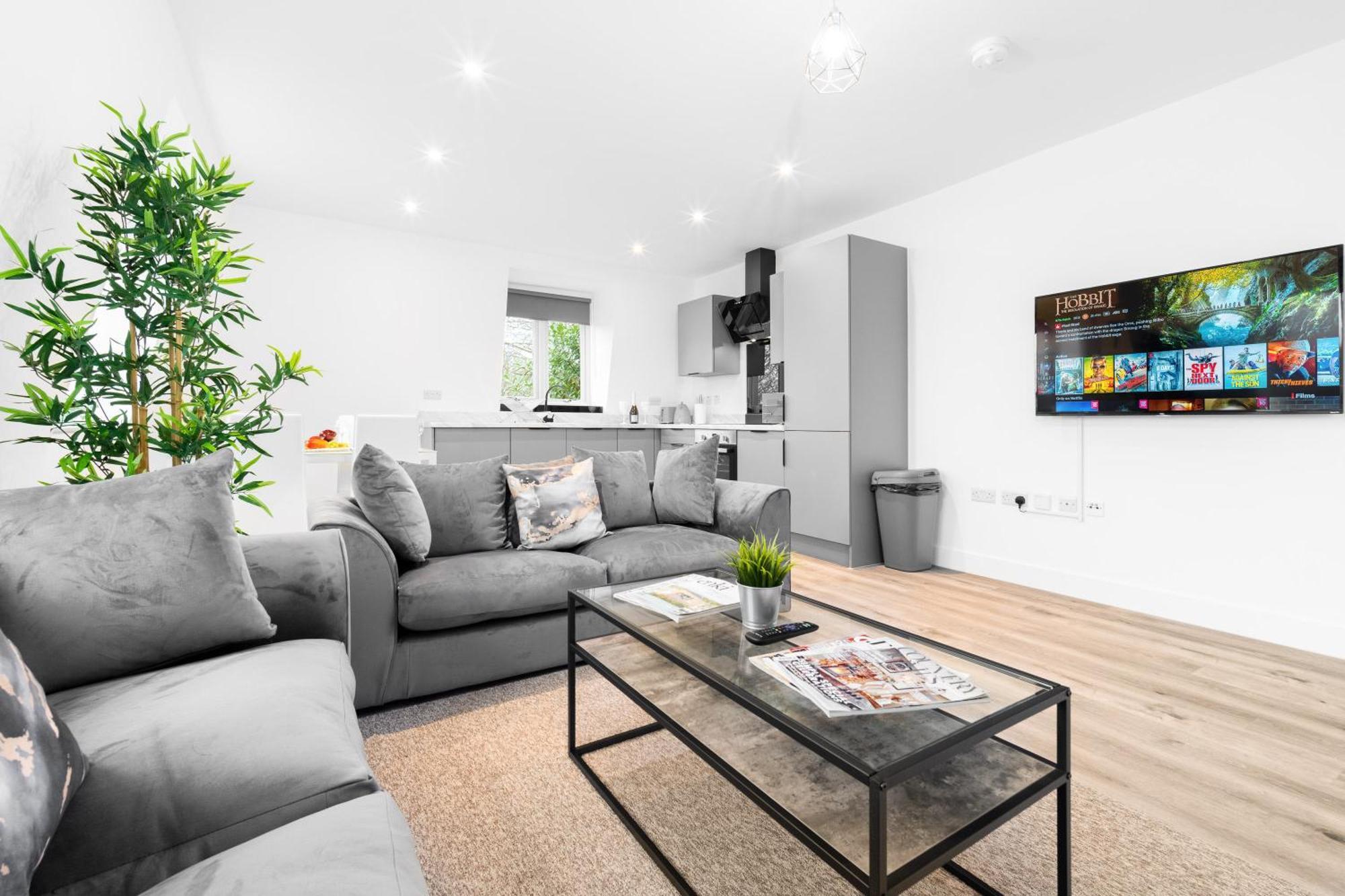 Stylish 2 Bedroom - Balcony - Secure Parking - Rated - 5mc Appartamento *